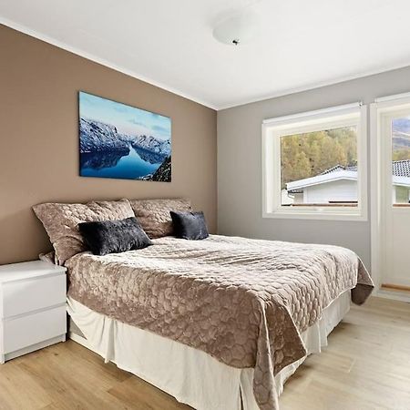 Fint Hus I Flam Aurland Exterior foto