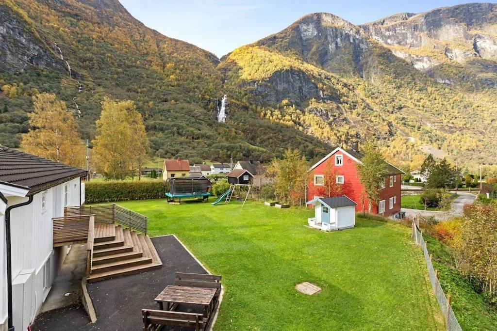 Fint Hus I Flam Aurland Exterior foto