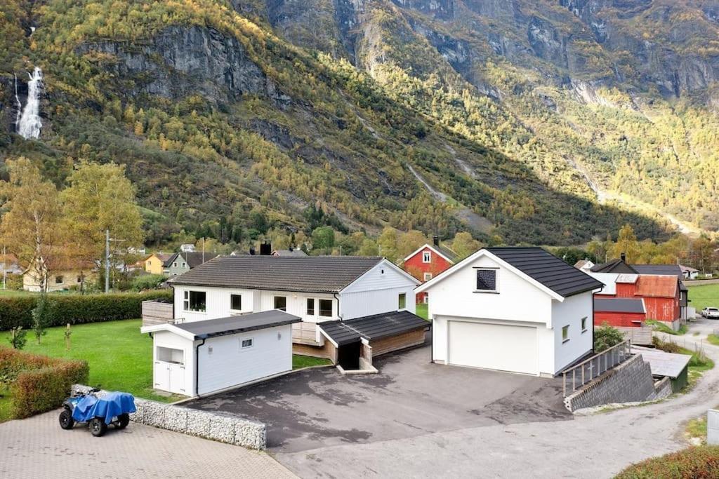 Fint Hus I Flam Aurland Exterior foto