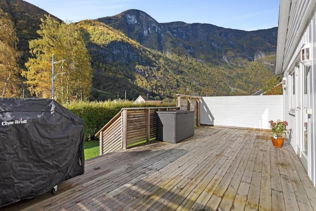 Fint Hus I Flam Aurland Exterior foto
